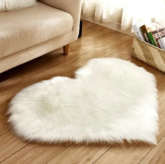 Plush Heart-Shaped Fluffy Rug - Soft Non-Slip Mat for Bedroom, Sofa & Living Room - view 17