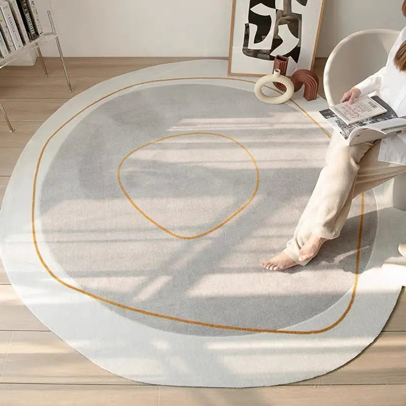 Close-up of the cashmere-look round rug soft plush texture